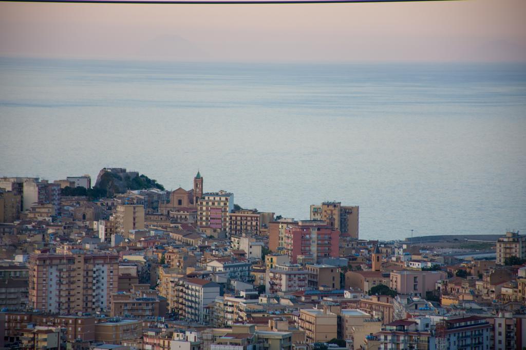 Dependance La Mouette Hotell Termini Imerese Exteriör bild